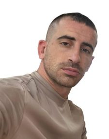 ישי ארי