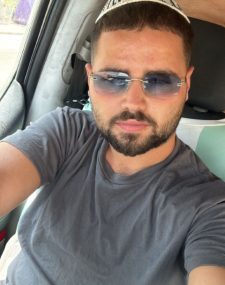 כרישים במיזוג