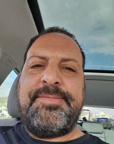 לירון אזולאי